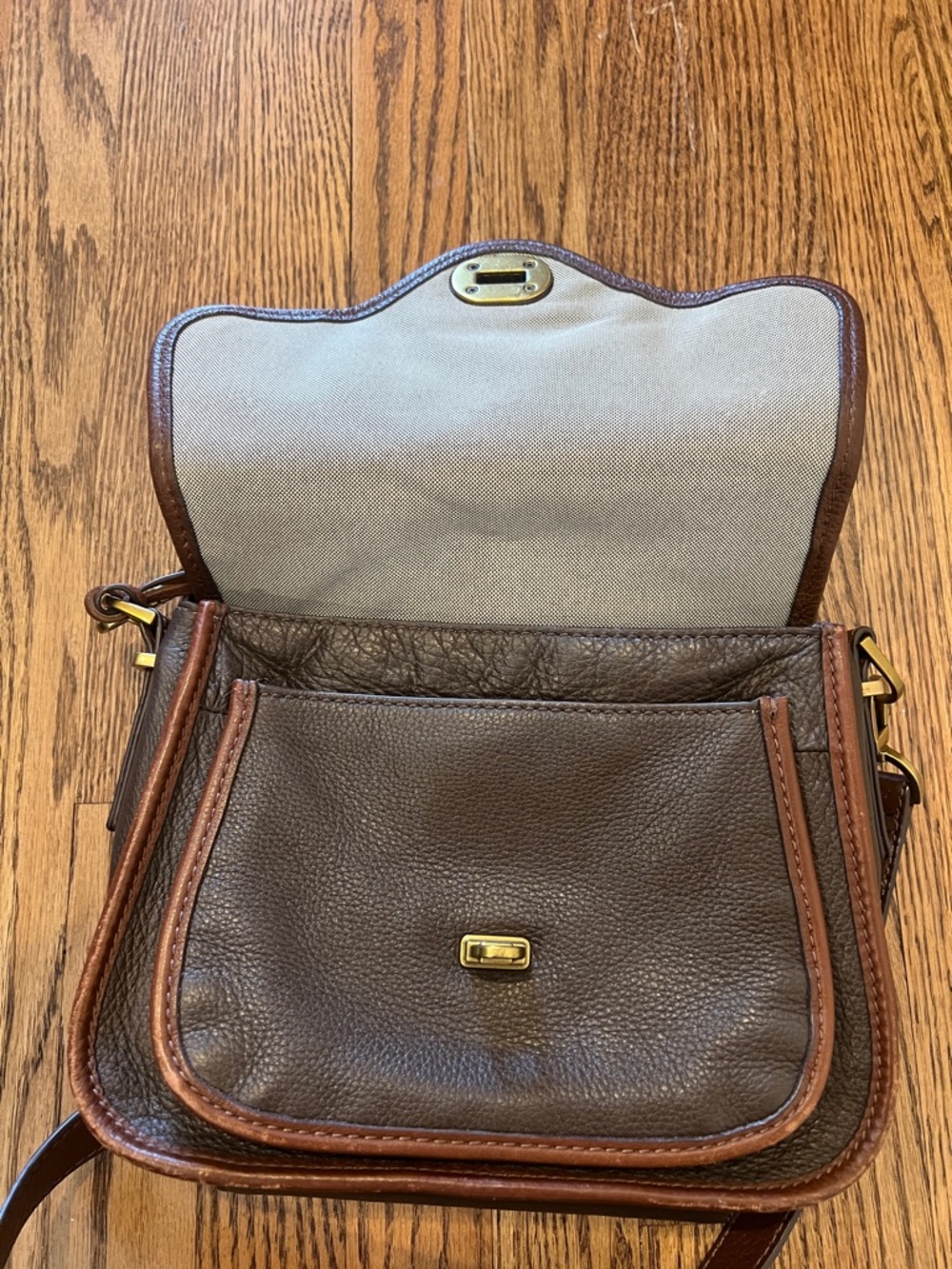 Fossil Heritage Top Handle Leather Crossbody Bag - Picture 3 of 7